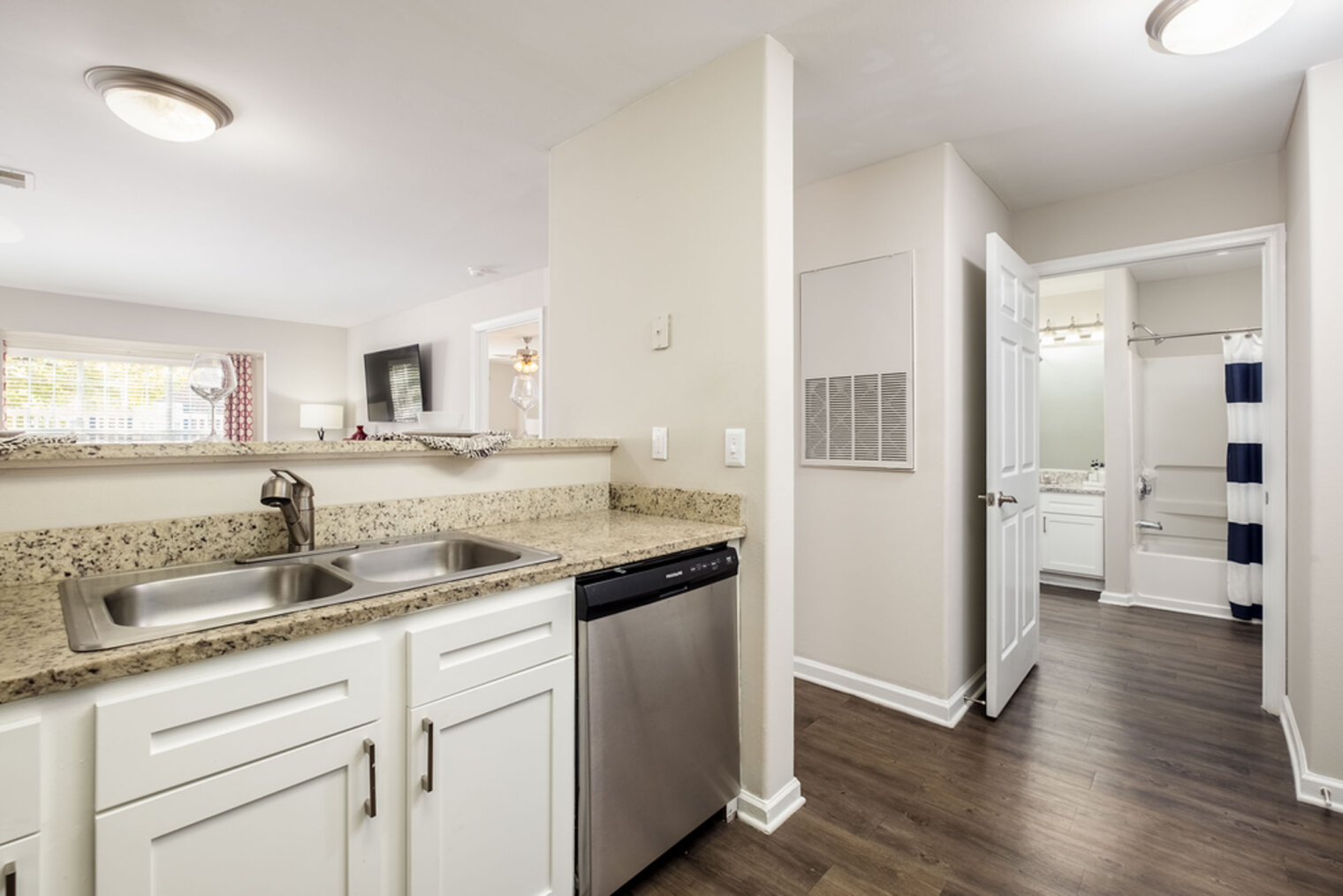 ec27b3a8b288215ff99d2e2021a7673ffffaf628